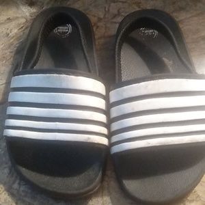 Wonder Nation sandals